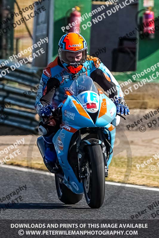 enduro digital images;event digital images;eventdigitalimages;mallory park;mallory park photographs;mallory park trackday;mallory park trackday photographs;no limits trackdays;peter wileman photography;racing digital images;trackday digital images;trackday photos
